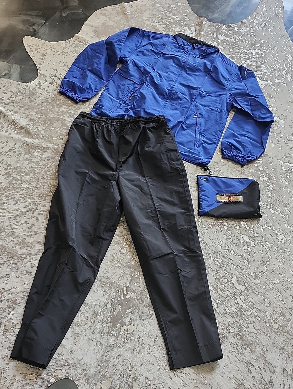 Sun Mountain Waterproof Provisional Rain Suit SzL NWOT